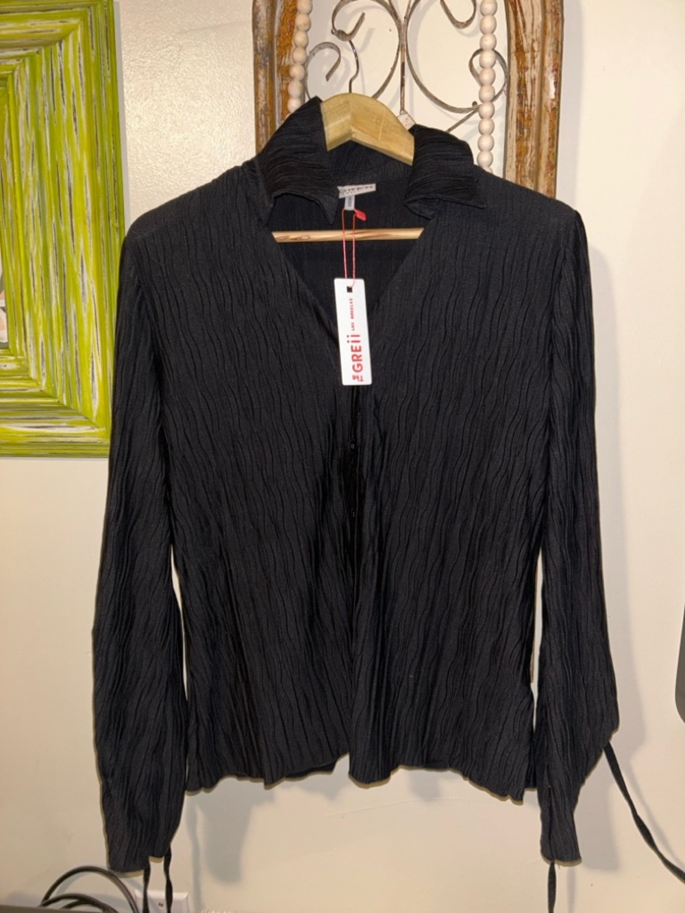 Black Textured Long-Sleeve Button-Down Shirt